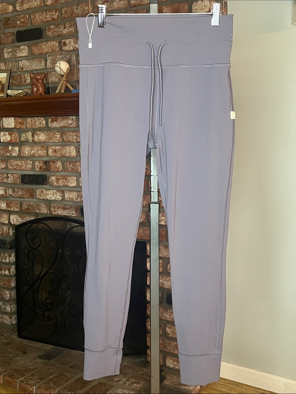 Vuori High-Waist Drawstring Leggings — Lavender Gray